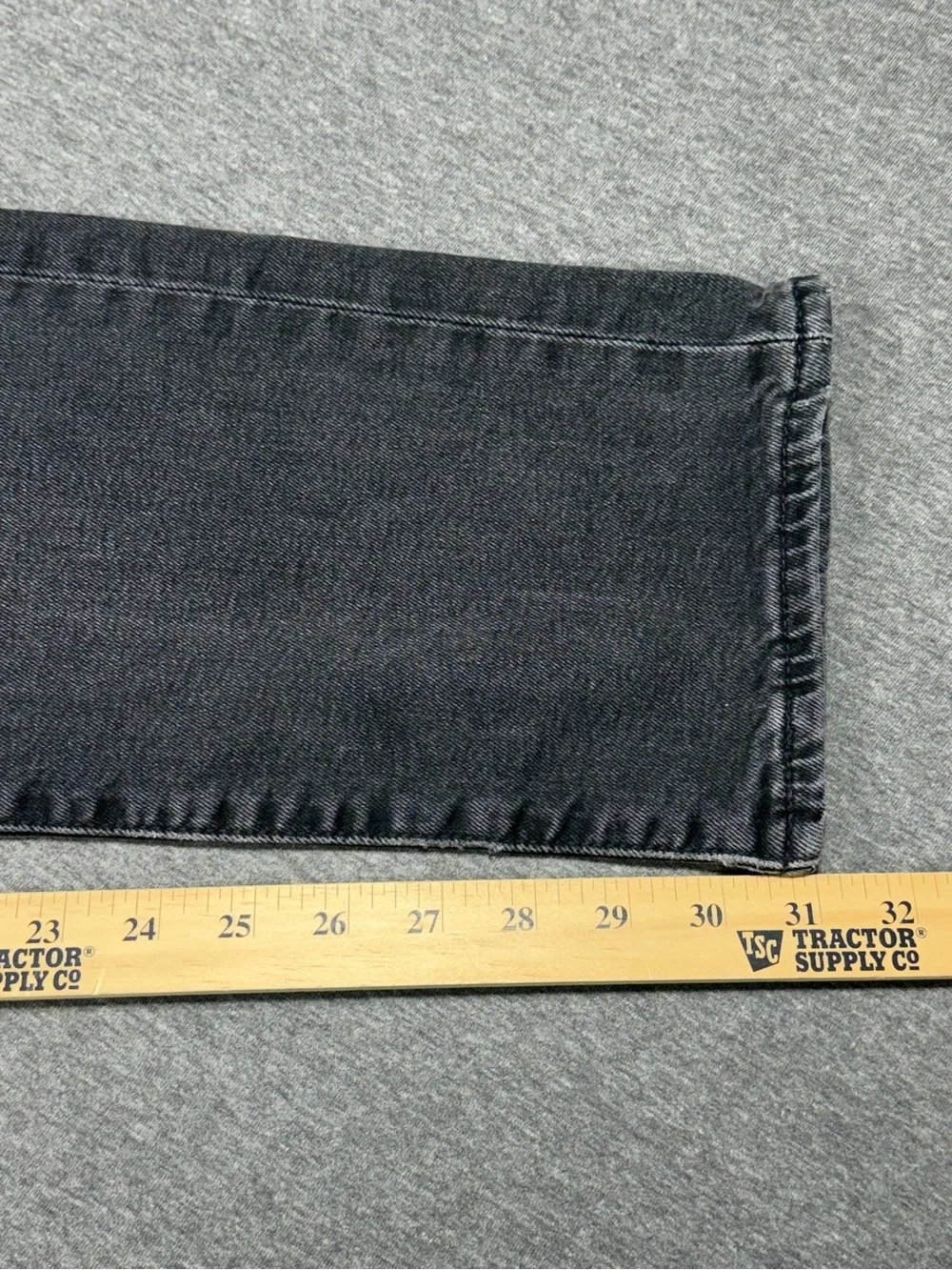 Levi's Jeans Lot 511 Premium Men's 34x32  Black Denim Slim Jeans Stretch